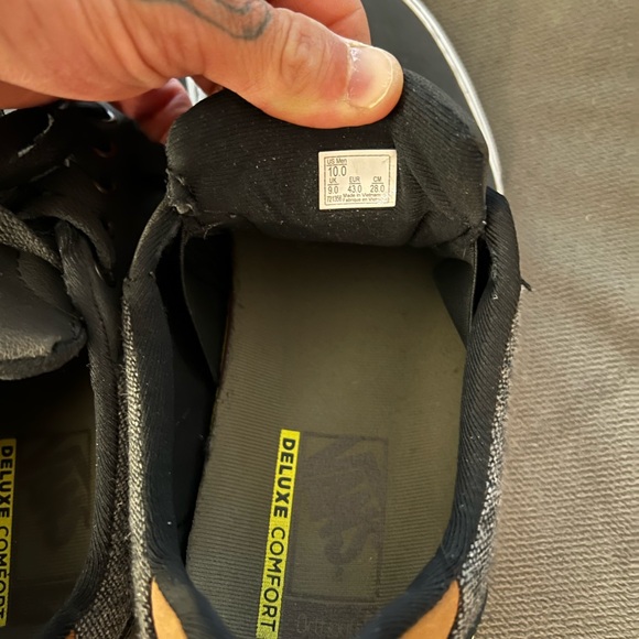 Vans used but in good condition asking $40 obo. Thanks for looking - Picture 6 of 7